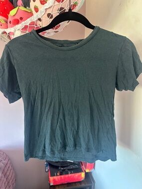 Brandy Melville green t shirt